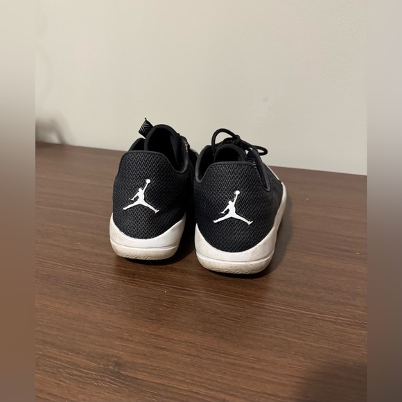 Jordan Eclipse Training/Running Sneakers - Picture 2 of 12